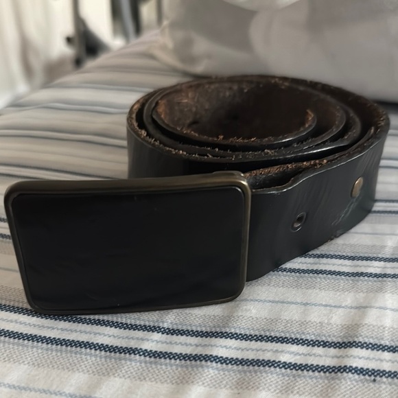 Black Leather Belt with Rectangular Buckle - Picture 2 of 4